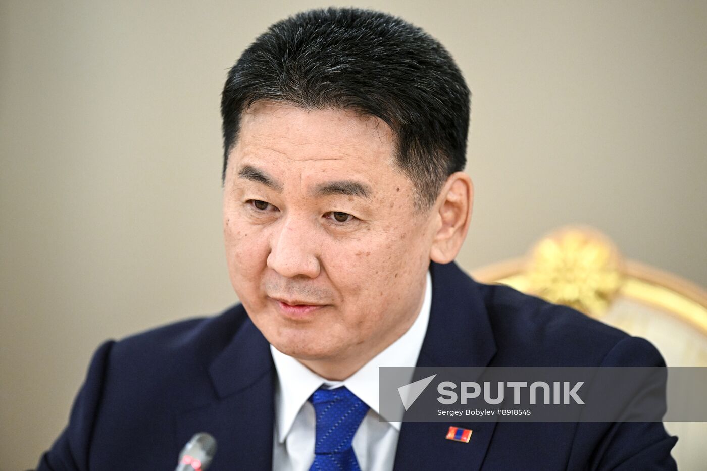 President of Russia Vladimir Putin meets with President of Mongolia Ukhnaagiin Khurelsukh