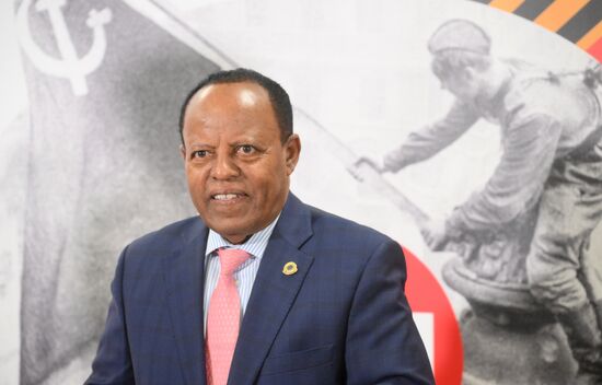 Arrival of President of Ethiopia Taye Atske Selassie for 80th anniversary of Victory