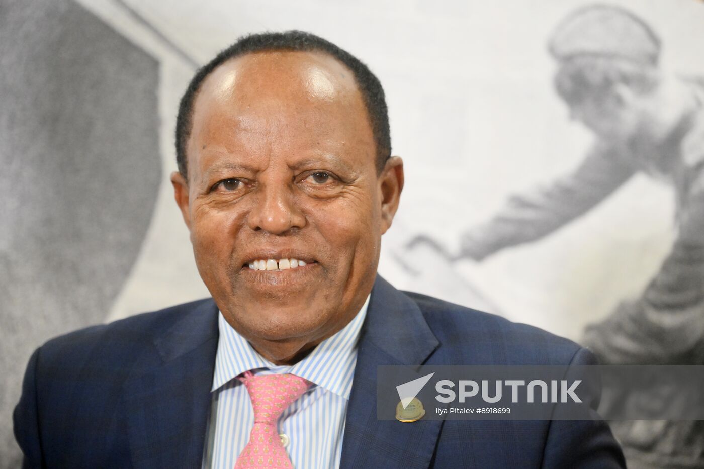 Arrival of President of Ethiopia Taye Atske Selassie for 80th anniversary of Victory