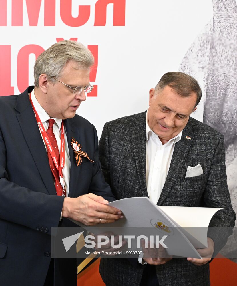 Arrival of President of Republika Srpska Milorad Dodik in Moscow for 80th anniversary of Victory