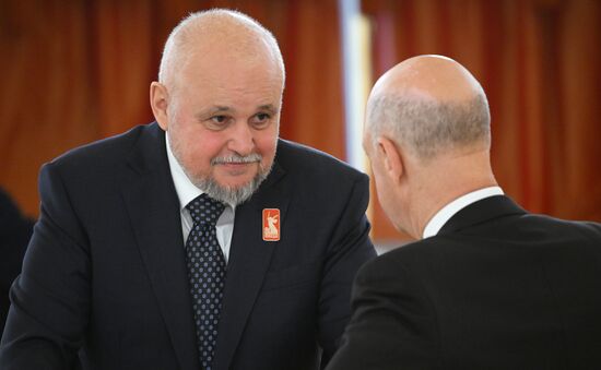 May 8, 2025. Russian Minister of Energy Sergei Tsivilyov, left, and Deputy Speaker of the State Duma Alexander Babakov before Russia-China talks Location: Russia, Moscow. Author: Alexandr Kryazhev/Sputnik. President of China Xi Jinping's official visit to Russia