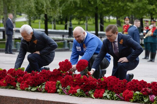 Russia Medvedev WWII Anniversary Wreath Laying