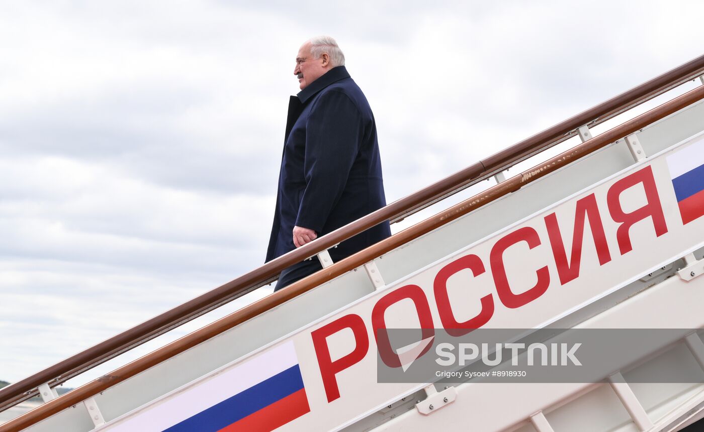 Arrival of President of Belarus Alexander Lukashenko in Moscow for 80th anniversary of Victory