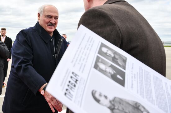 Arrival of President of Belarus Alexander Lukashenko in Moscow for 80th anniversary of Victory