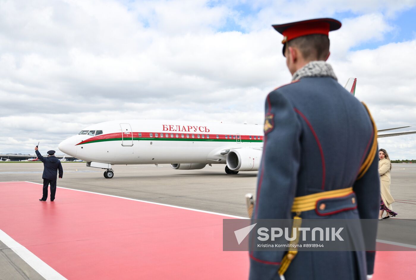 Arrival of President of Belarus Alexander Lukashenko in Moscow for 80th anniversary of Victory