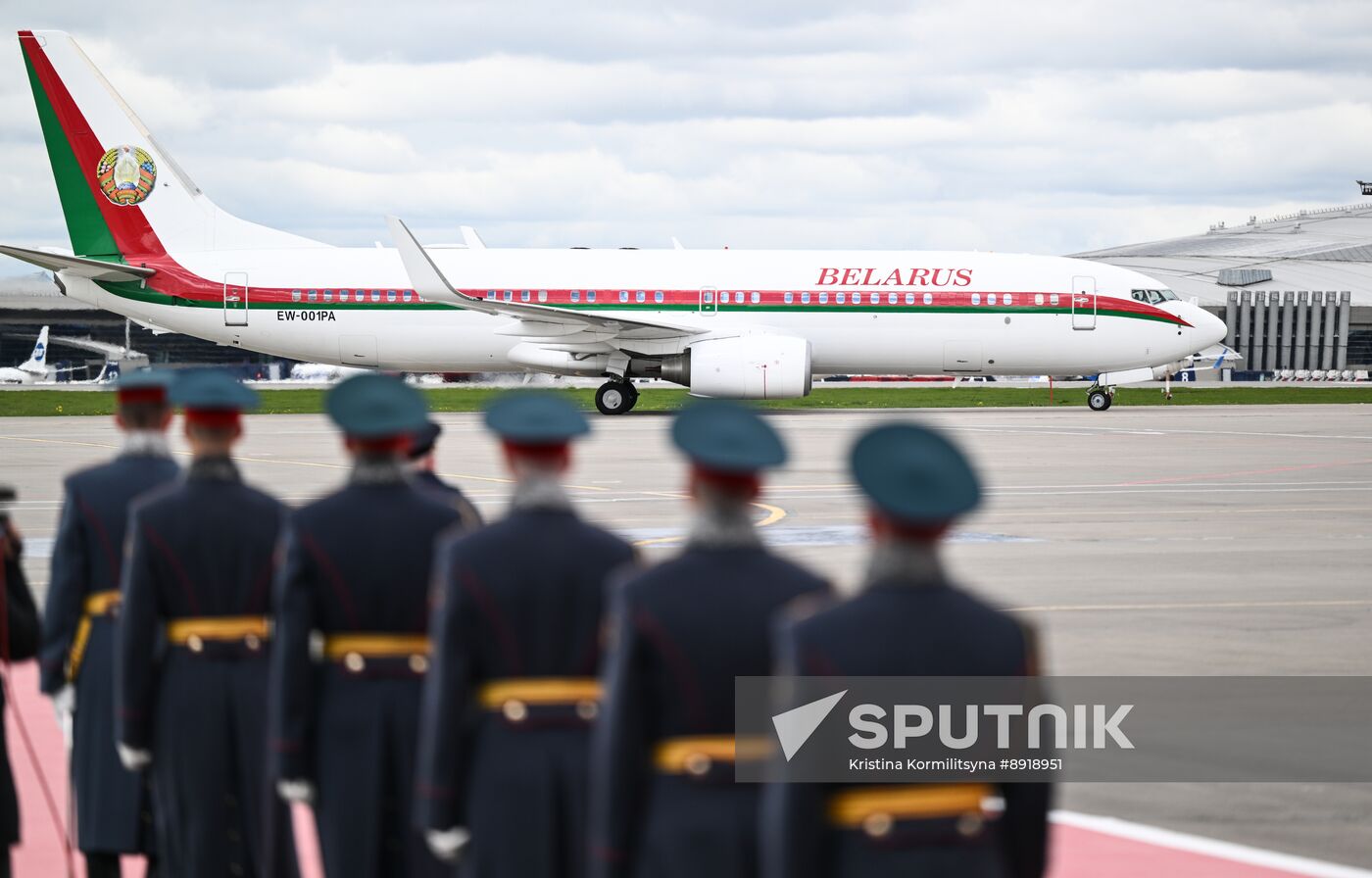 Arrival of President of Belarus Alexander Lukashenko in Moscow for 80th anniversary of Victory