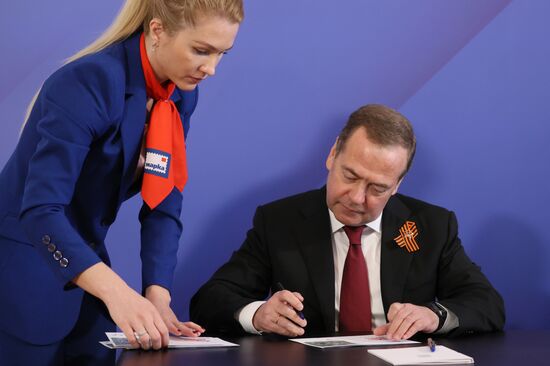 Russia Medvedev Veterans