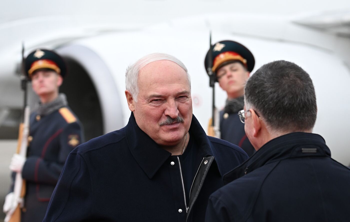 Arrival of President of Belarus Alexander Lukashenko in Moscow for 80th anniversary of Victory