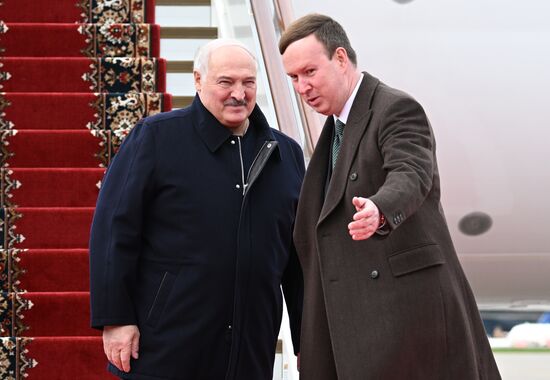 Arrival of President of Belarus Alexander Lukashenko in Moscow for 80th anniversary of Victory