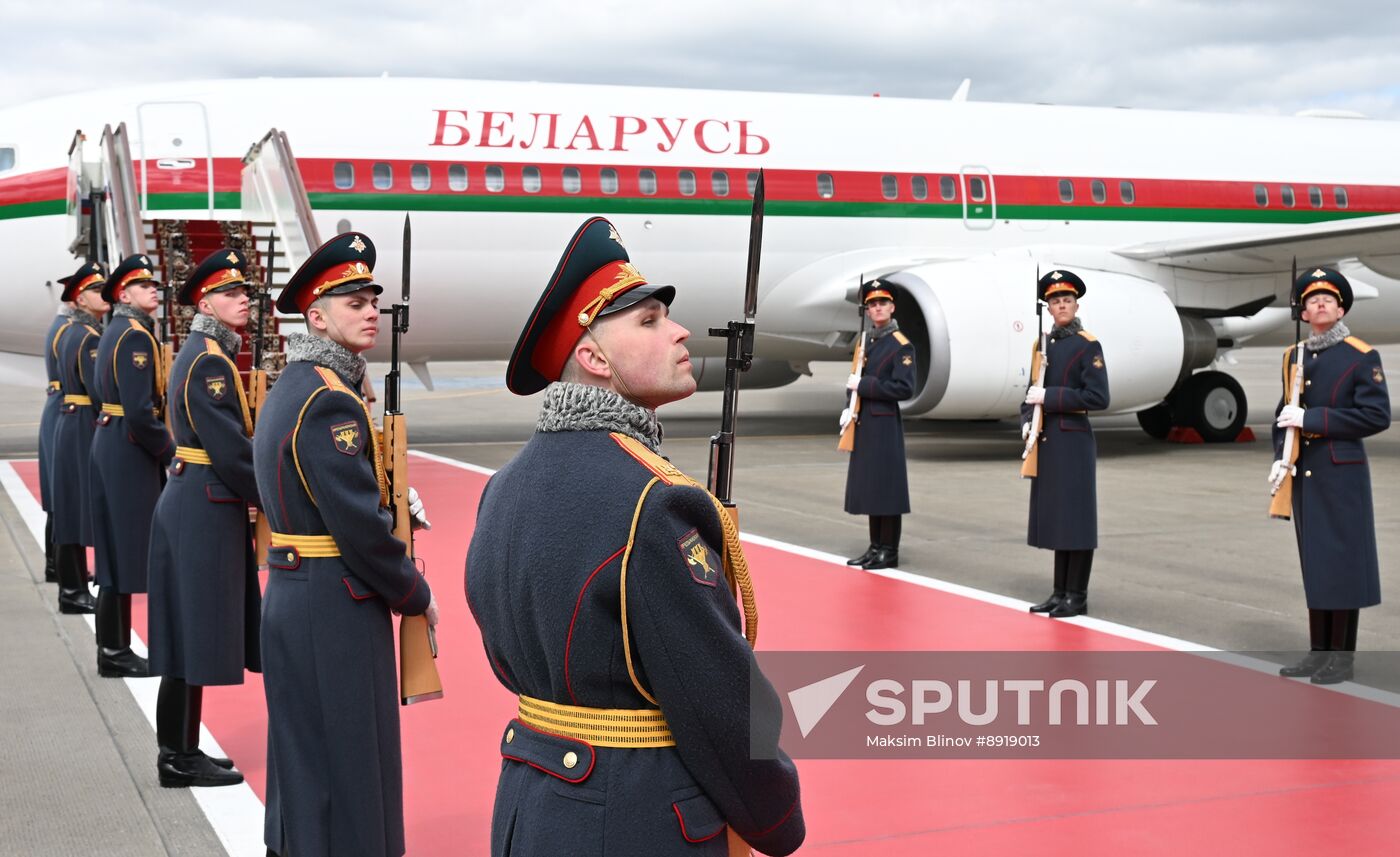 Arrival of President of Belarus Alexander Lukashenko in Moscow for 80th anniversary of Victory