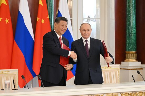 May 8, 2025. President of Russia Vladimir Putin and President of China Xi Jinping during a ceremony of exchanging documents after Russia-China talks. Location: Russia, Moscow. Author: Alexei Danichev/Sputnik. President of China Xi Jinping's official visit to Russia