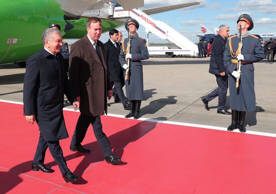 Arrival of President of Uzbekistan Shavkat Mirziyoyev in Moscow for 80th anniversary of Victory