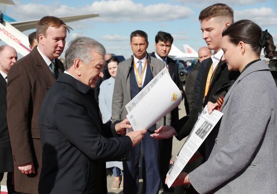 Arrival of President of Uzbekistan Shavkat Mirziyoyev in Moscow for 80th anniversary of Victory