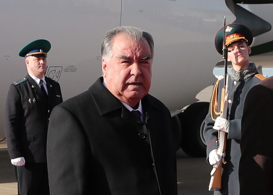 Arrival of President of Tajikistan Emomali Rahmon in Moscow to attend celebrations of 80th anniversary of Victory