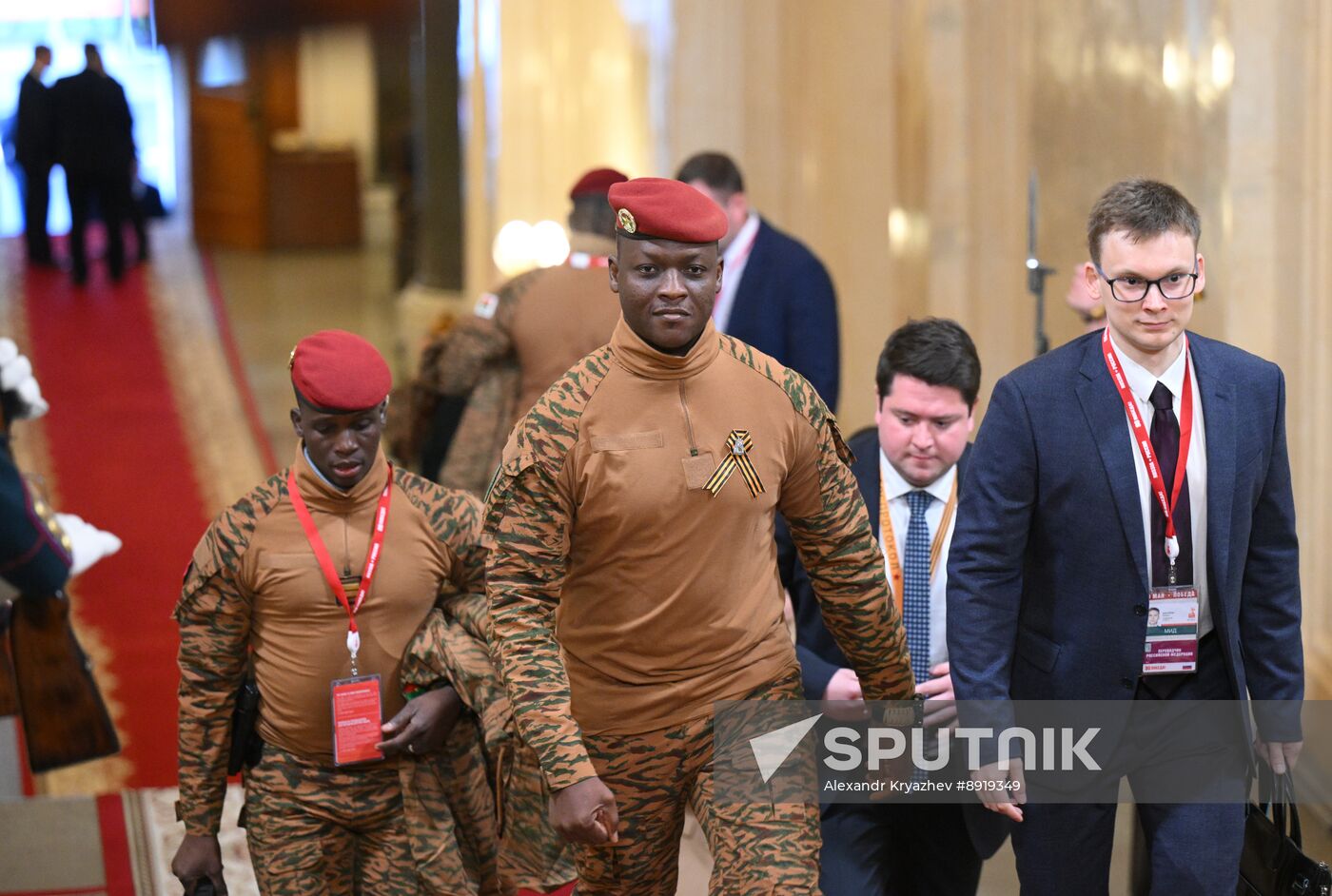 Heads of foreign delegations arrive in Kremlin for gala concert