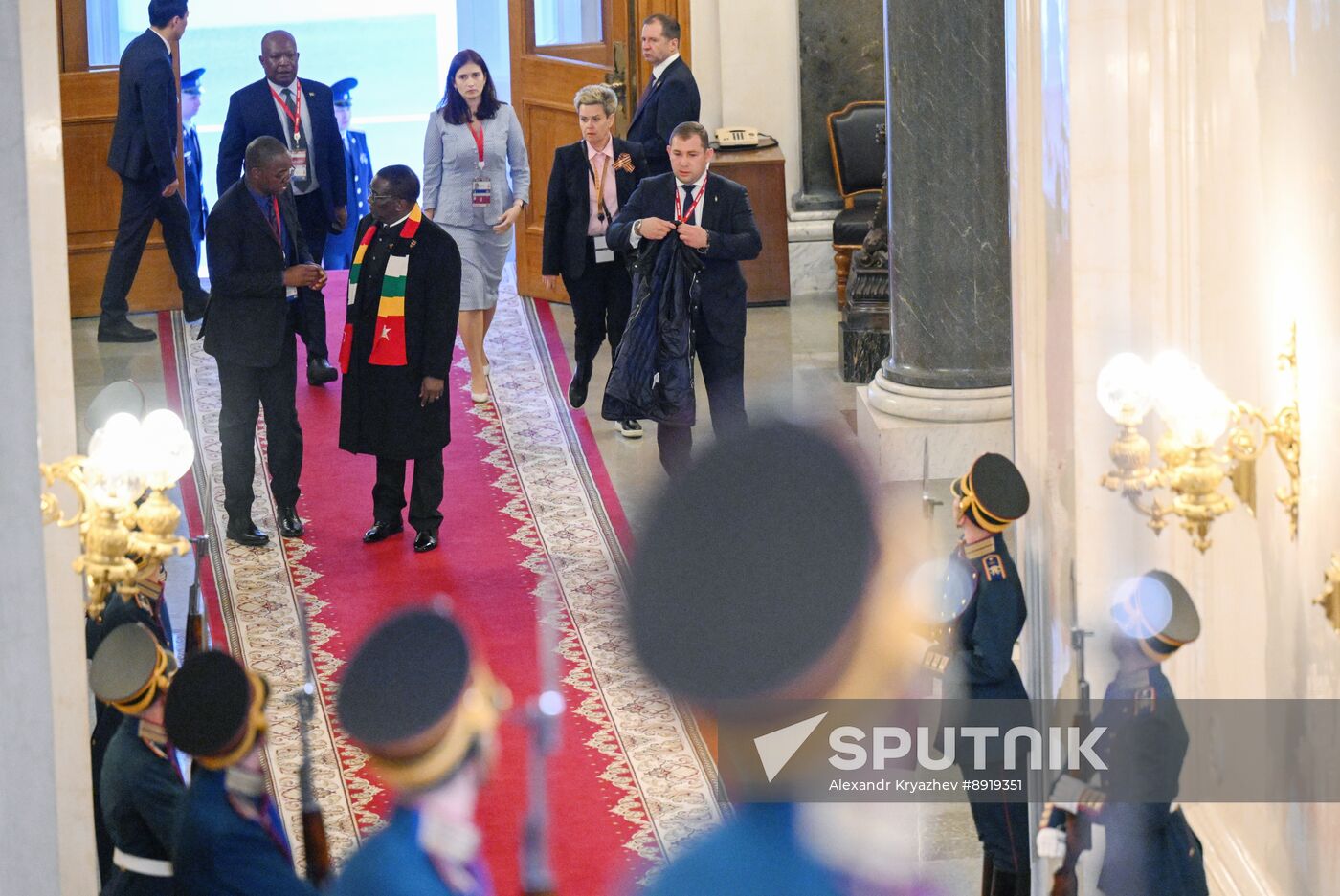 Heads of foreign delegations arrive in Kremlin for gala concert