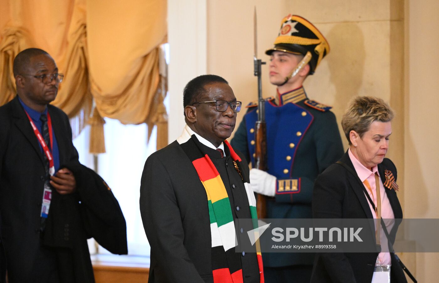 Heads of foreign delegations arrive in Kremlin for gala concert