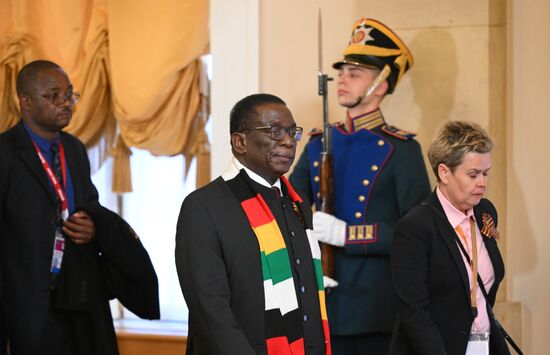 Heads of foreign delegations arrive in Kremlin for gala concert