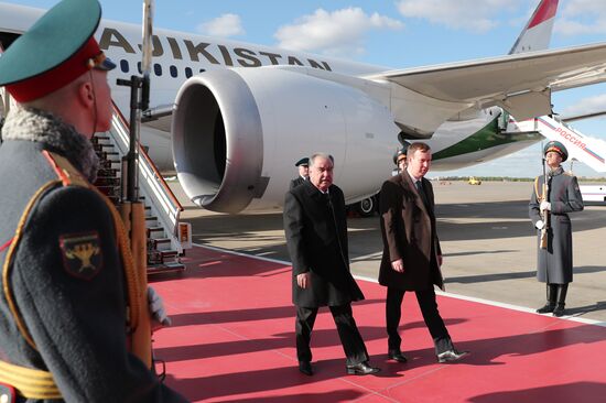 Arrival of President of Tajikistan Emomali Rahmon in Moscow to attend celebrations of 80th anniversary of Victory