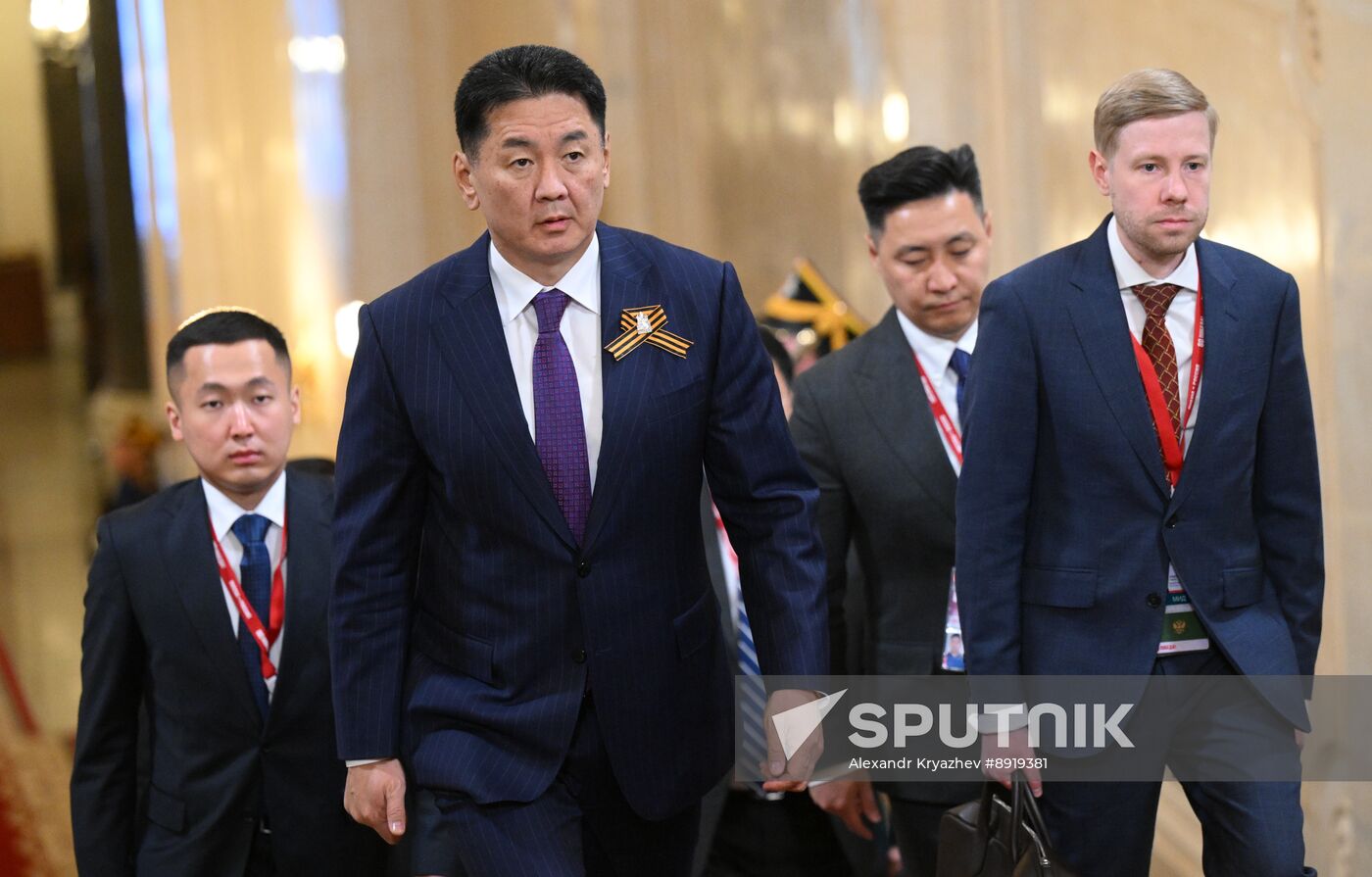 Heads of foreign delegations arrive in Kremlin for gala concert