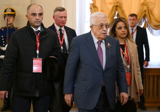 President of Palestine Mahmoud Abbas arrives in the Kremlin for a gala concert for heads of foreign delegations attending the 80th anniversary of Victory in the Great Patriotic War. Location: Russia, Moscow. Author: Alexandr Kryazhev/Sputnik. Heads of foreign delegations arrive in Kremlin for gala concert