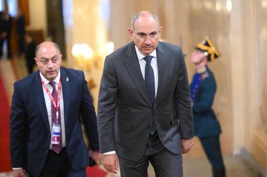 Prime Minister of Armenia Nikol Pashinyan arrives in the Kremlin for a gala concert held for heads of foreign delegations invited to the celebrations of the 80th anniversary of Victory in the Great Patriotic War. Location: Russia, Moscow. Author: Alexandr Kryazhev/Sputnik. Heads of foreign delegations arrive in Kremlin for gala concert