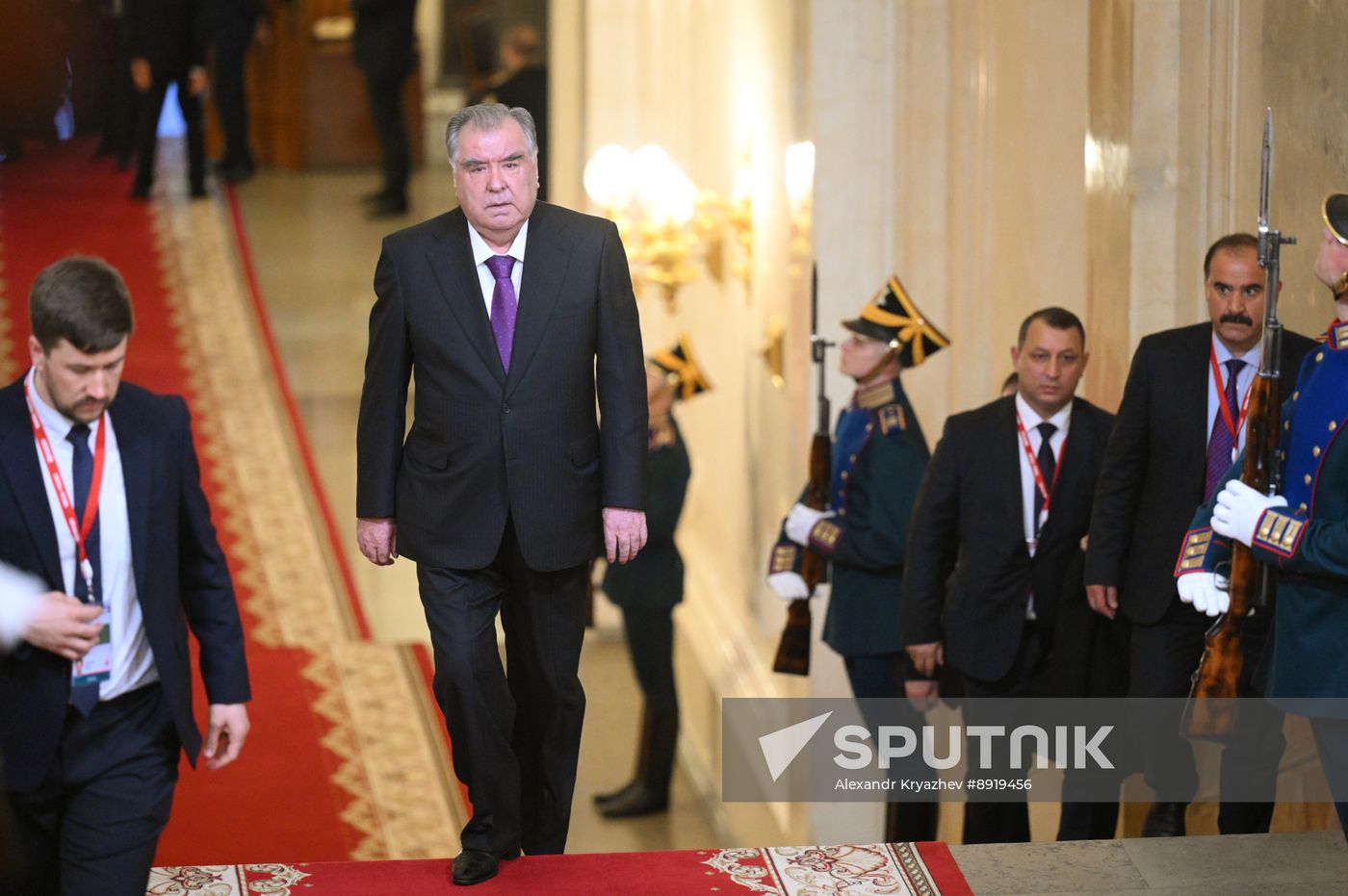 Heads of foreign delegations arrive in Kremlin for gala concert