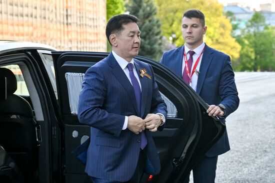 Heads of foreign delegations arrive in Kremlin for gala concert