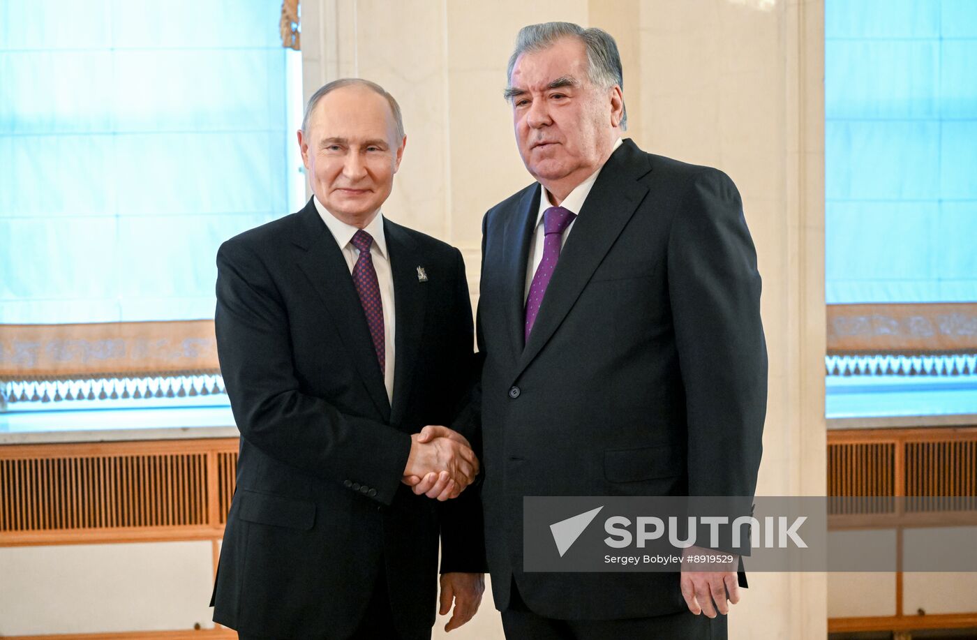 Heads of foreign delegations arrive in Kremlin for gala concert