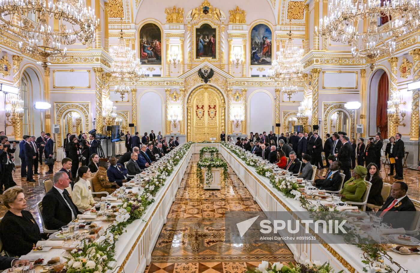 Dinner on behalf of President of Russia for heads of foreign delegations