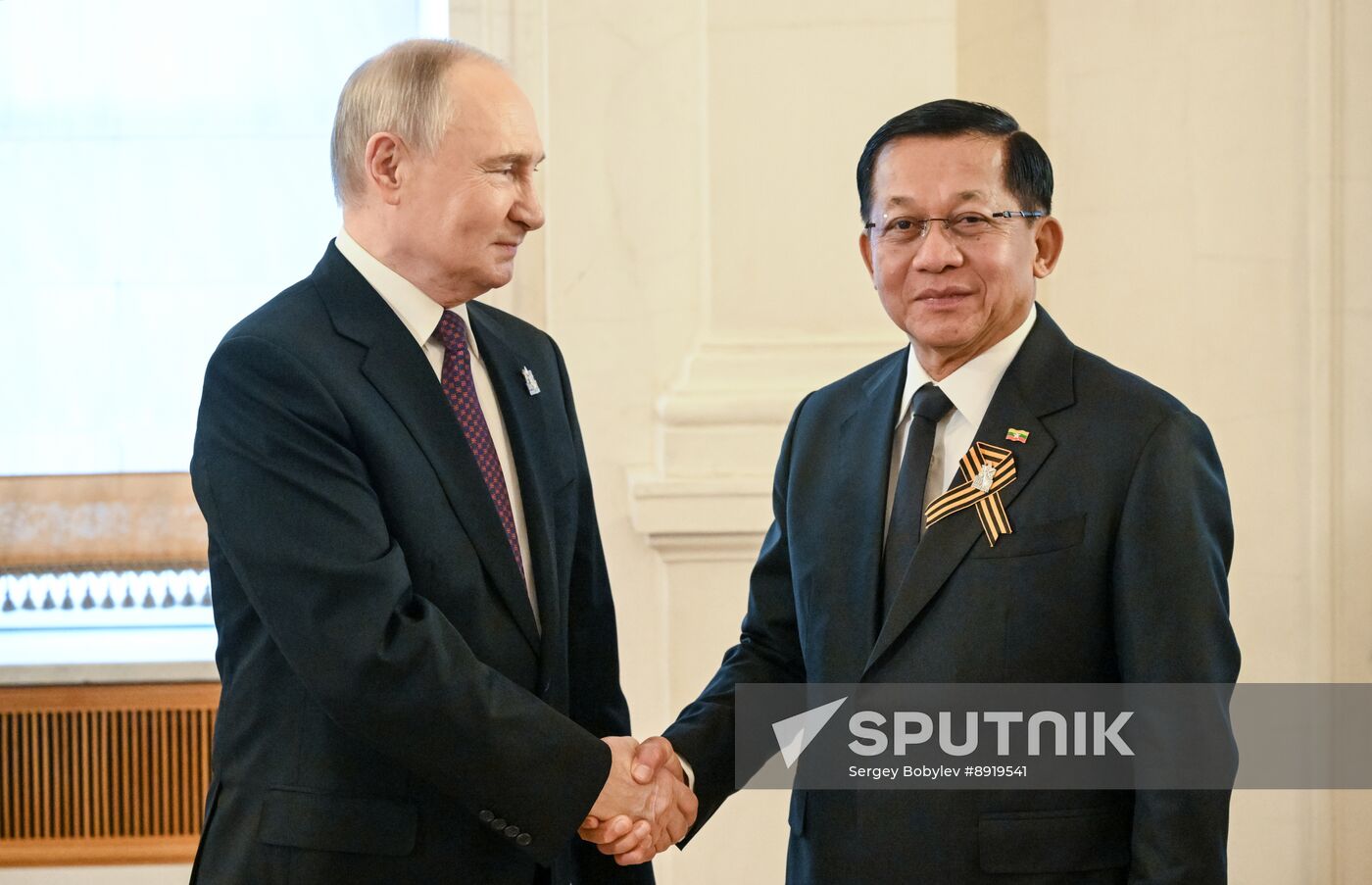 Heads of foreign delegations arrive in Kremlin for gala concert