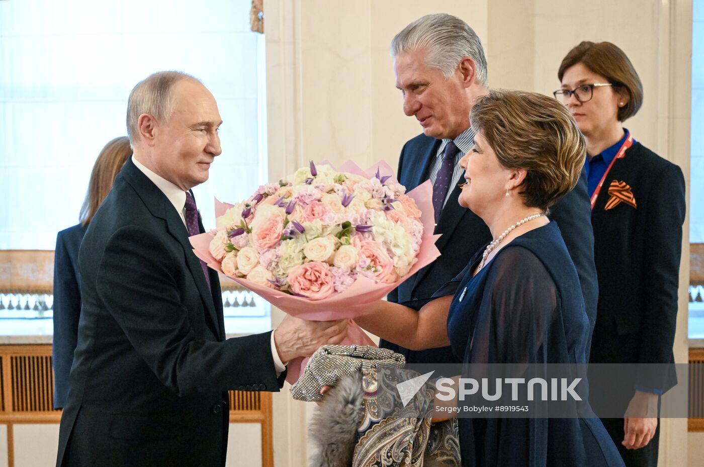 Heads of foreign delegations arrive in Kremlin for gala concert