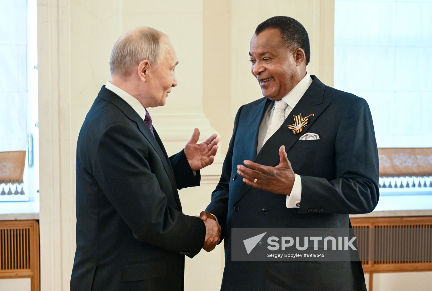 Heads of foreign delegations arrive in Kremlin for gala concert