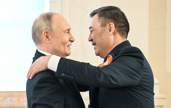 President of Russia Vladimir Putin and President of the Kyrgyz Republic Sadyr Japarov, who arrived in the Kremlin for a gala concert held for heads of foreign delegations invited to the celebrations of the 80th anniversary of Victory in the Great Patriotic War. Location: Russia, Moscow. Author: Sergey Bobylev/Sputnik. Heads of foreign delegations arrive in Kremlin for gala concert
