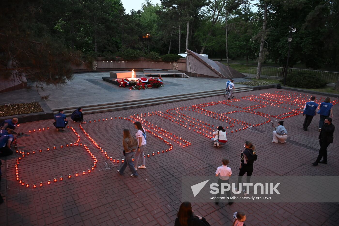 Russia WWII Victory Anniversary Candle Event