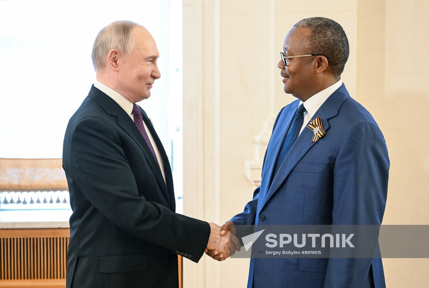 Heads of foreign delegations arrive in Kremlin for gala concert
