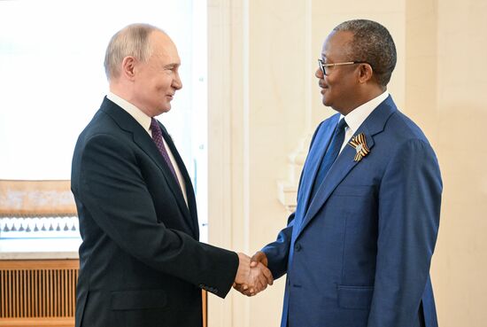 President of Russia Vladimir Putin and President of the Republic of Guinea-Bissau Umaro Sissoco Embalo, who arrived in the Kremlin for a gala concert held for heads of foreign delegations invited to the celebrations of the 80th anniversary of Victory in the Great Patriotic War. Location: Russia, Moscow. Author: Sergey Bobylev/Sputnik. Heads of foreign delegations arrive in Kremlin for gala concert