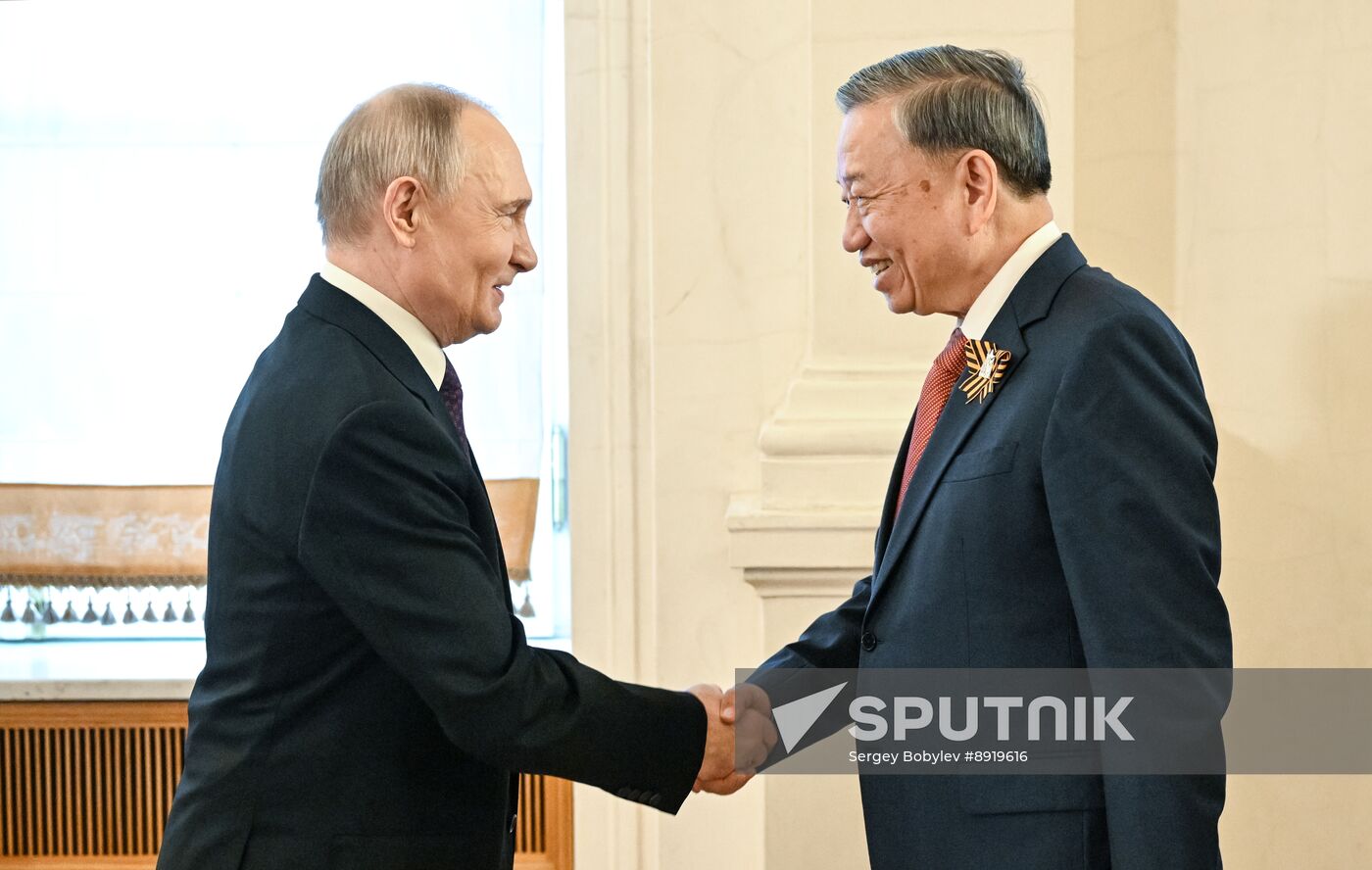 Heads of foreign delegations arrive in Kremlin for gala concert