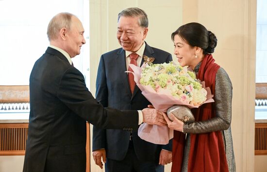 President of Russia Vladimir Putin and Secretary General of the Communist Party of Vietnam To Lam, who arrived in the Kremlin for a gala concert held for heads of foreign delegations invited to the celebrations of the 80th anniversary of Victory in the Great Patriotic War. Location: Russia, Moscow. Author: Sergey Bobylev/Sputnik. Heads of foreign delegations arrive in Kremlin for gala concert