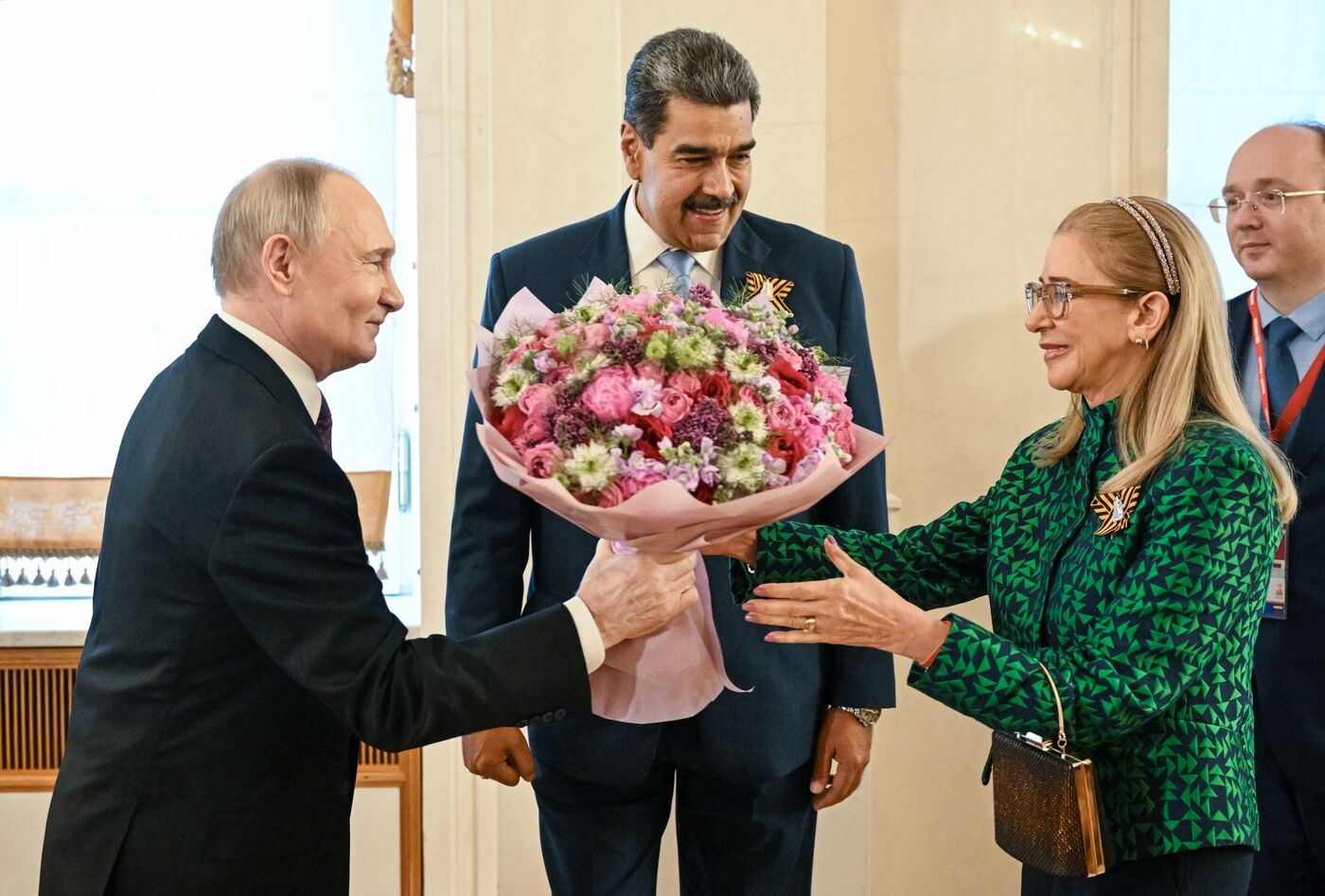 Heads of foreign delegations arrive in Kremlin for gala concert