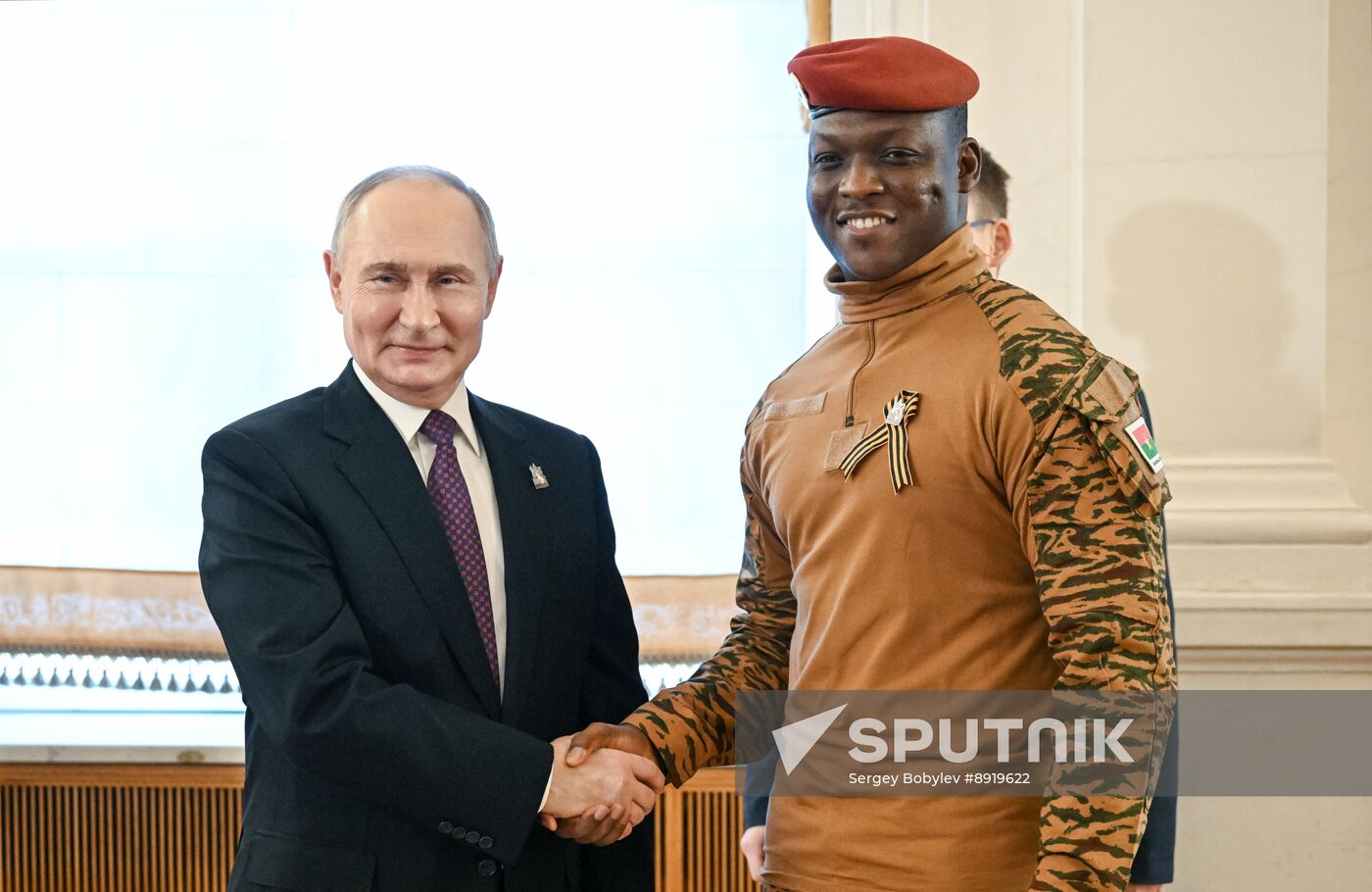 Heads of foreign delegations arrive in Kremlin for gala concert