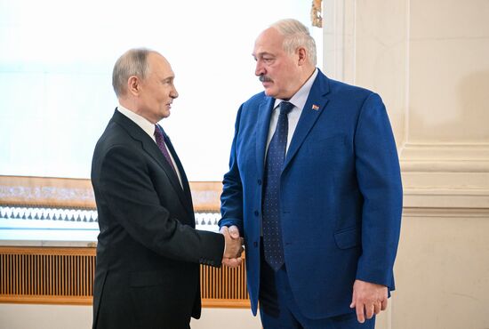 Heads of foreign delegations arrive in Kremlin for gala concert