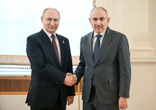 Heads of foreign delegations arrive in Kremlin for gala concert