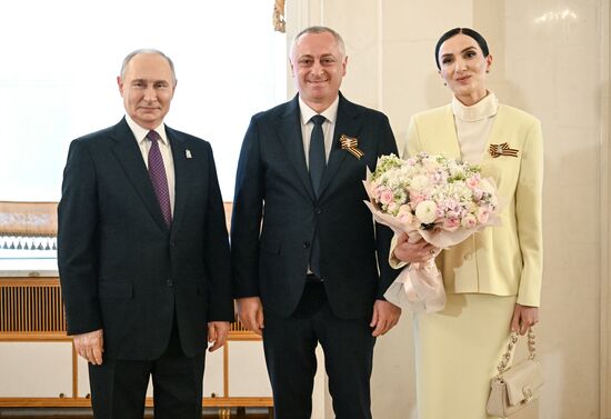 Heads of foreign delegations arrive in Kremlin for gala concert