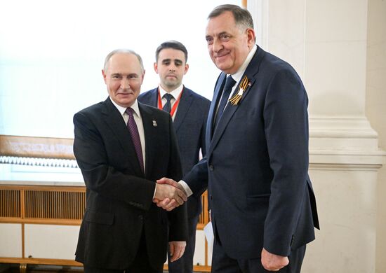 Heads of foreign delegations arrive in Kremlin for gala concert