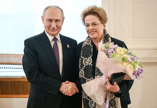 President of Russia Vladimir Putin and President of the BRICS New Development Bank Dilma Rousseff, who arrived in the Kremlin for a gala concert held for heads of foreign delegations invited to the celebrations of the 80th anniversary of Victory in the Great Patriotic War. Location: Russia, Moscow. Author: Sergey Bobylev/Sputnik. Heads of foreign delegations arrive in Kremlin for gala concert