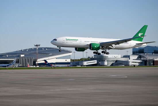 Arrival of President of Turkmenistan Serdar Berdimuhamedov in Moscow