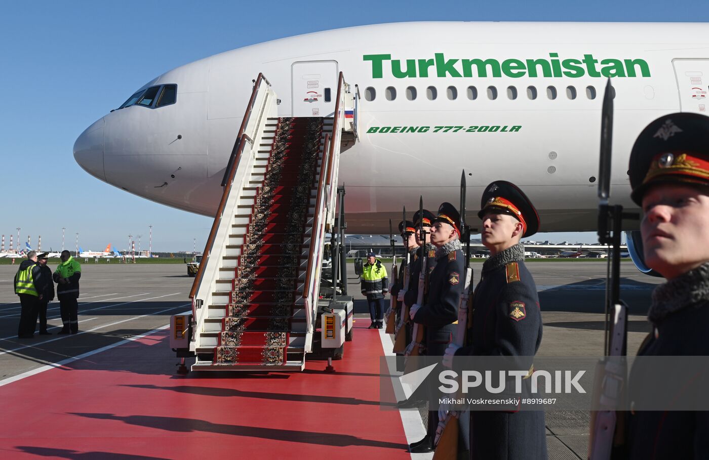 Arrival of President of Turkmenistan Serdar Berdimuhamedov in Moscow