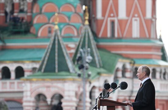 President of Russia Vladimir Putin is speaking at the military parade to mark the 80th anniversary of Victory in the Great Patriotic War on Red Square, Moscow. Russia marks the 80th anniversary of Victory in the Great Patriotic War of 1941-1945. Location: Russia, Moscow. Author: Ilya Pitalev/Sputnik. President of Russia Vladimir Putin and foreign leaders at military parade marking 80th anniversary of Victory