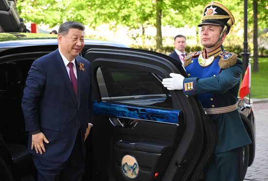 Chinese President Xi Jinping, left, arrives at the Kremlin to meet with Russian President Vladimir Putin ahead of the military parade to mark the 80th anniversary of Victory. On May 9, Russia celebrates the 80th anniversary of Victory in the Great Patriotic War of 1941-1945. Location: Russia, Moscow. Author: Alexandr Kryazhev/Sputnik. President of Russia Vladimir Putin's meeting with foreign leaders